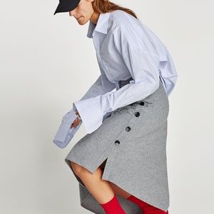 NEW! ZARA ASYMMETRIC SKIRT WITH SIDE BUTTONS, MED